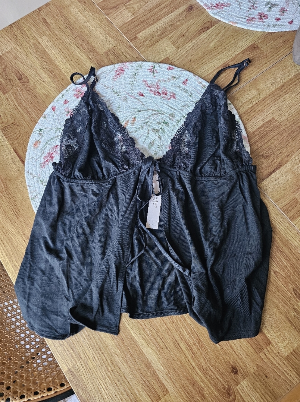 Victorias Secret Black Lace-Trim Camisole - Intimates  ❤️